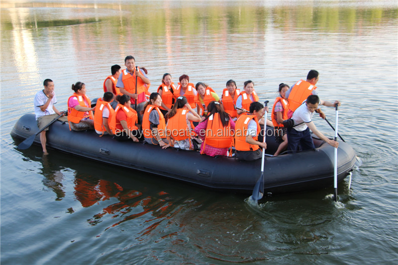 700サイズ大型マルチカラーインフレータブルスポーツフィッシ - Fishing Boat Inflatable のレビューと価格